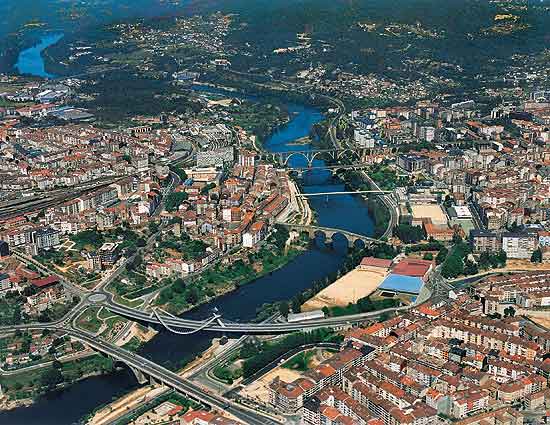 Ourense, ciudad de puentes